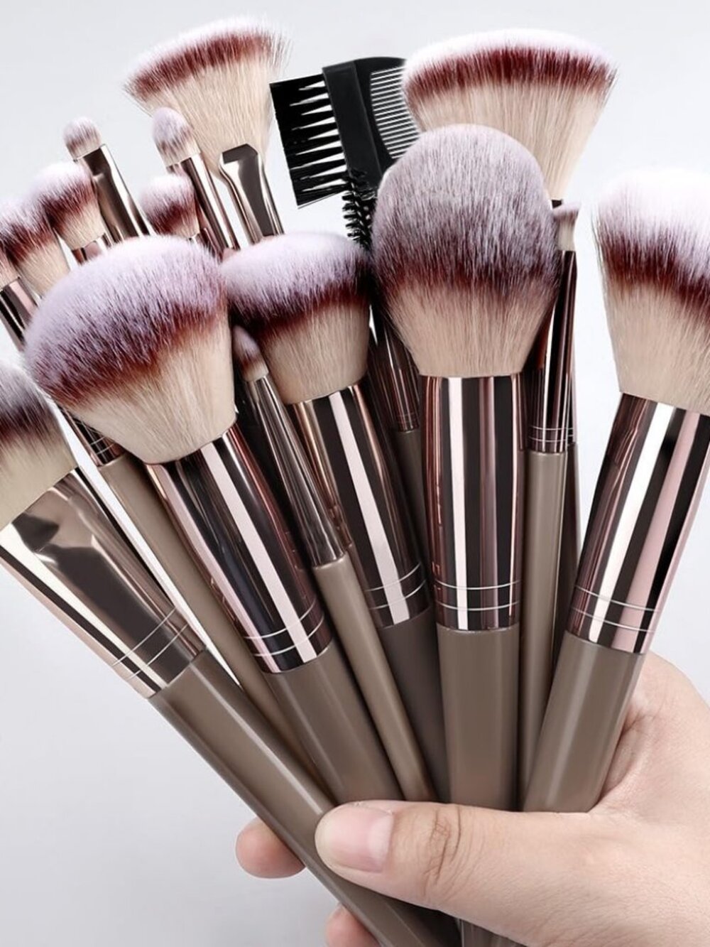 15-Piece Golden Brown Makeup Brush Set | Professional Foundation, Blush & Eyes